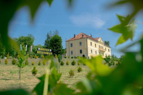 Hotel & Restoran Dvorac Gjalski